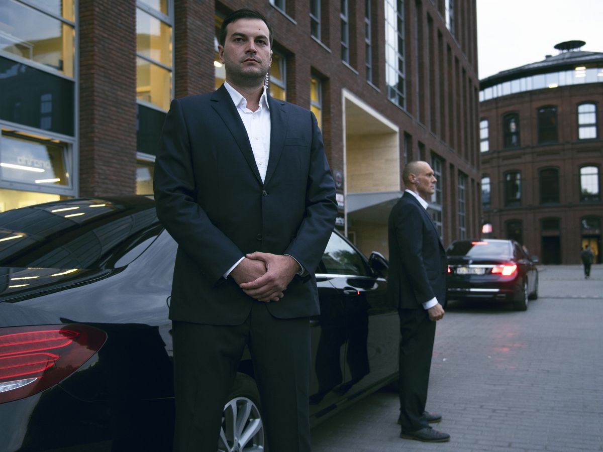 Охорона масових заходів фото охоронця